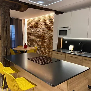 https://apartamento-deluxe-casco-viejo.sansebastianhotels.net